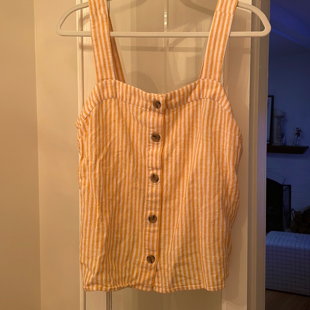 J. Crew Factory Striped Linen-
Blend Button-Front Tank Top
Yellow Sz Medium